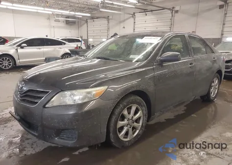 2011 Toyota Camry Le z USA, uszkodzony, nr VIN 4T1BF3EK0BU185810